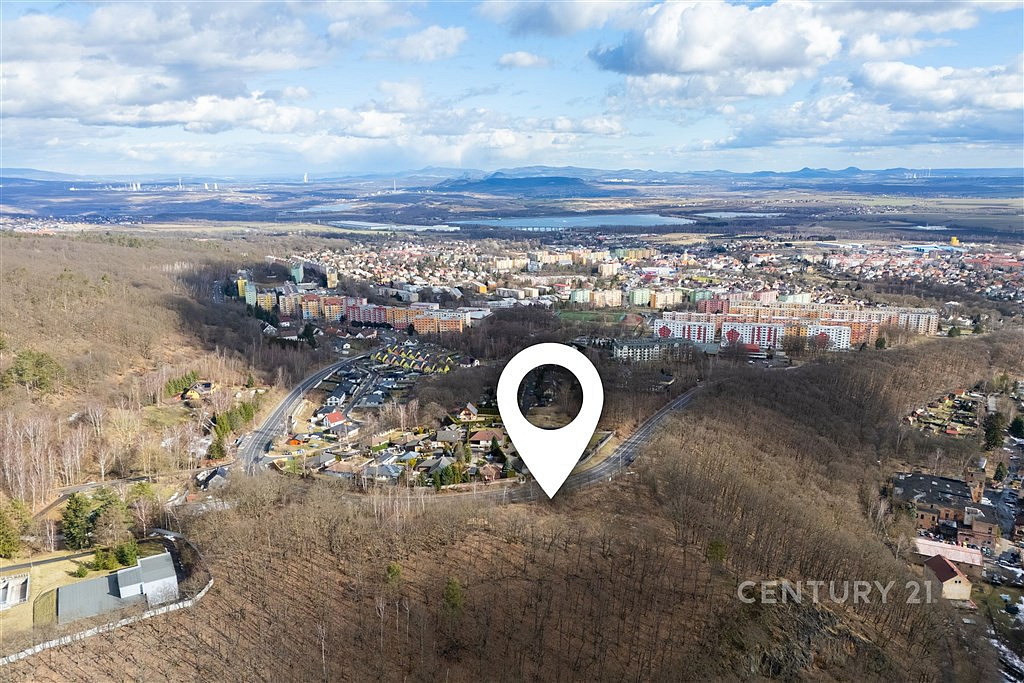Prodej stavebního pozemku 1 676 m² – pohled 4