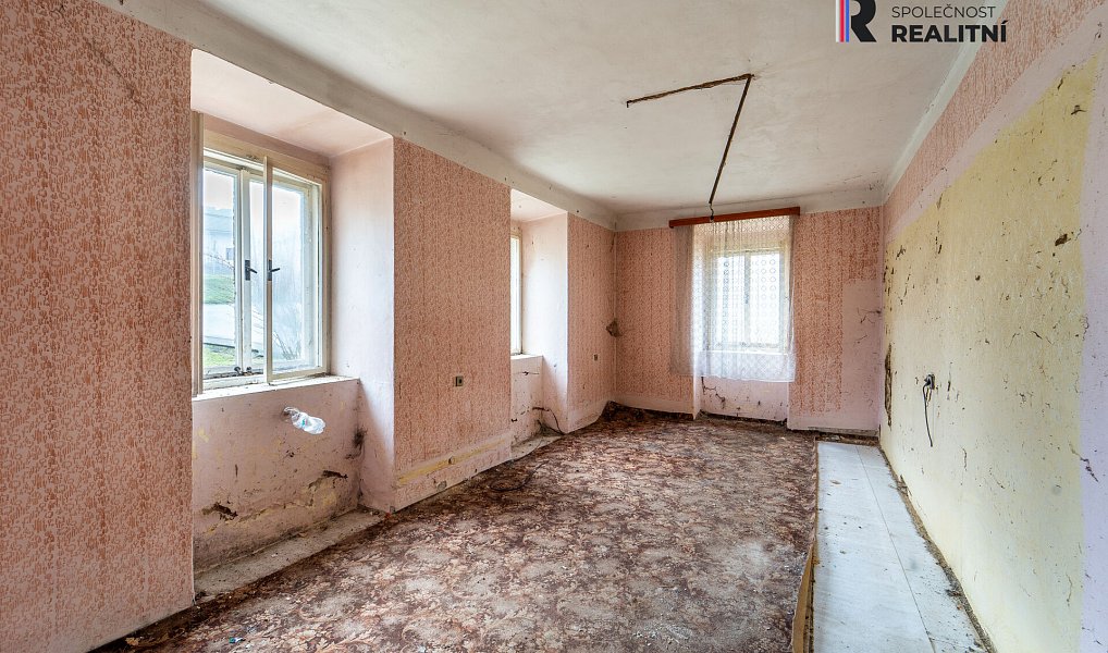 Prodej domu 618 m² s pozemkem 3 191 m², Chorušice – náhled fotky 12