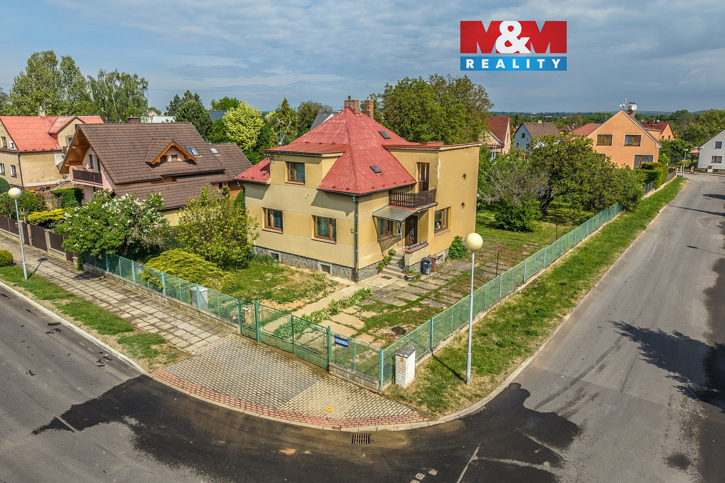Prodej domu 140 m² s pozemkem 886 m²