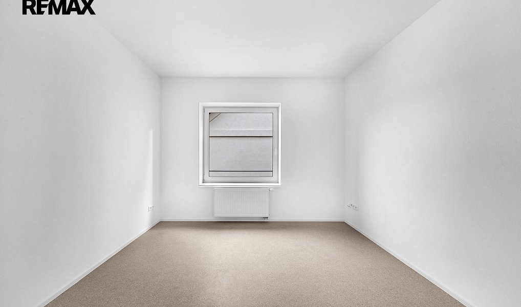 Pronájem bytu 2+1 35 m², Luštěnice – náhled fotky 12