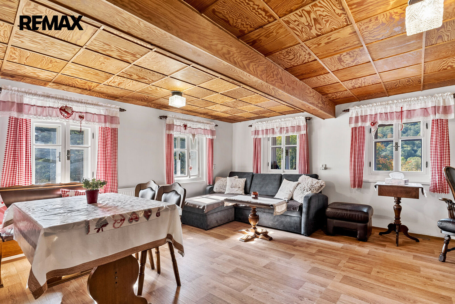 Prodej domu 130 m² s pozemkem 1 070 m² – fotografie 3