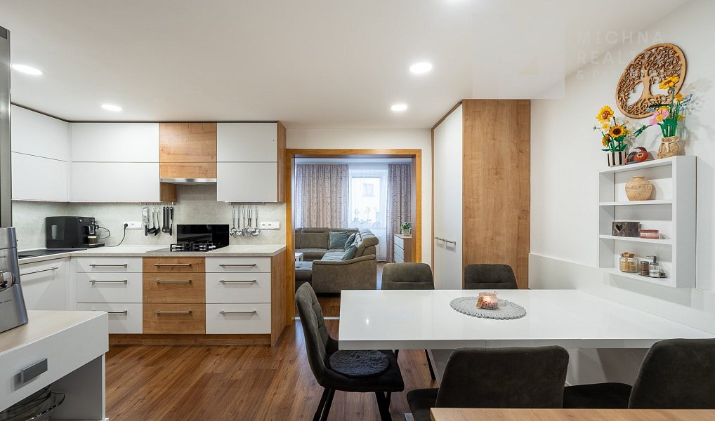Prodej domu 190 m² s pozemkem 653 m², Kunštát – náhled fotky 5