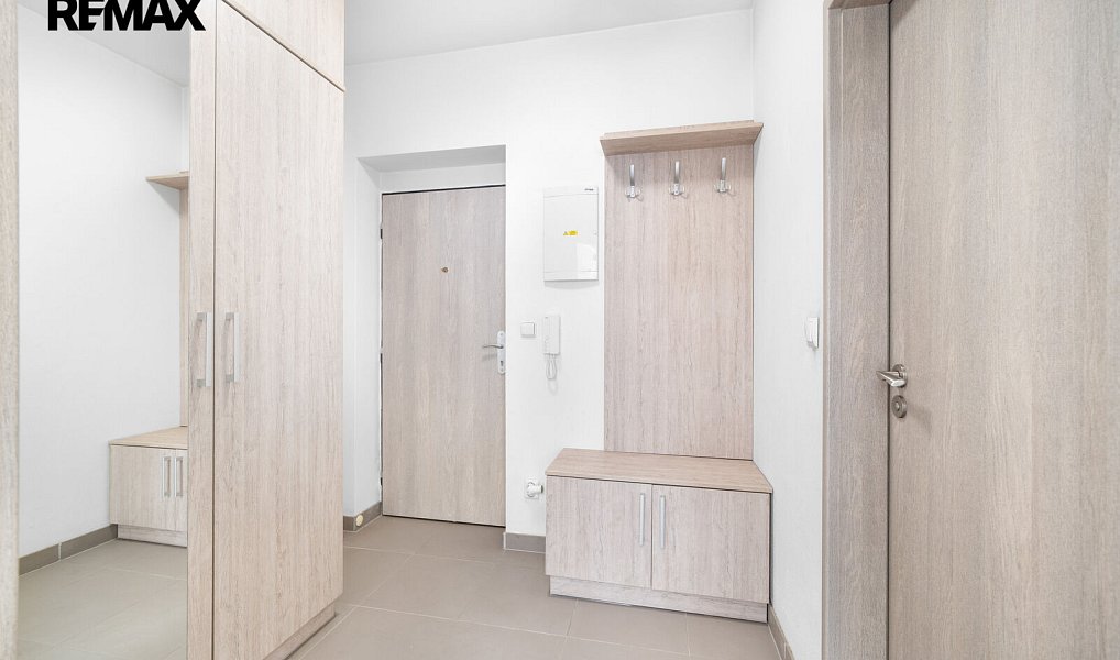 Pronájem bytu 1+kk 28 m², Brno – náhled fotky 2