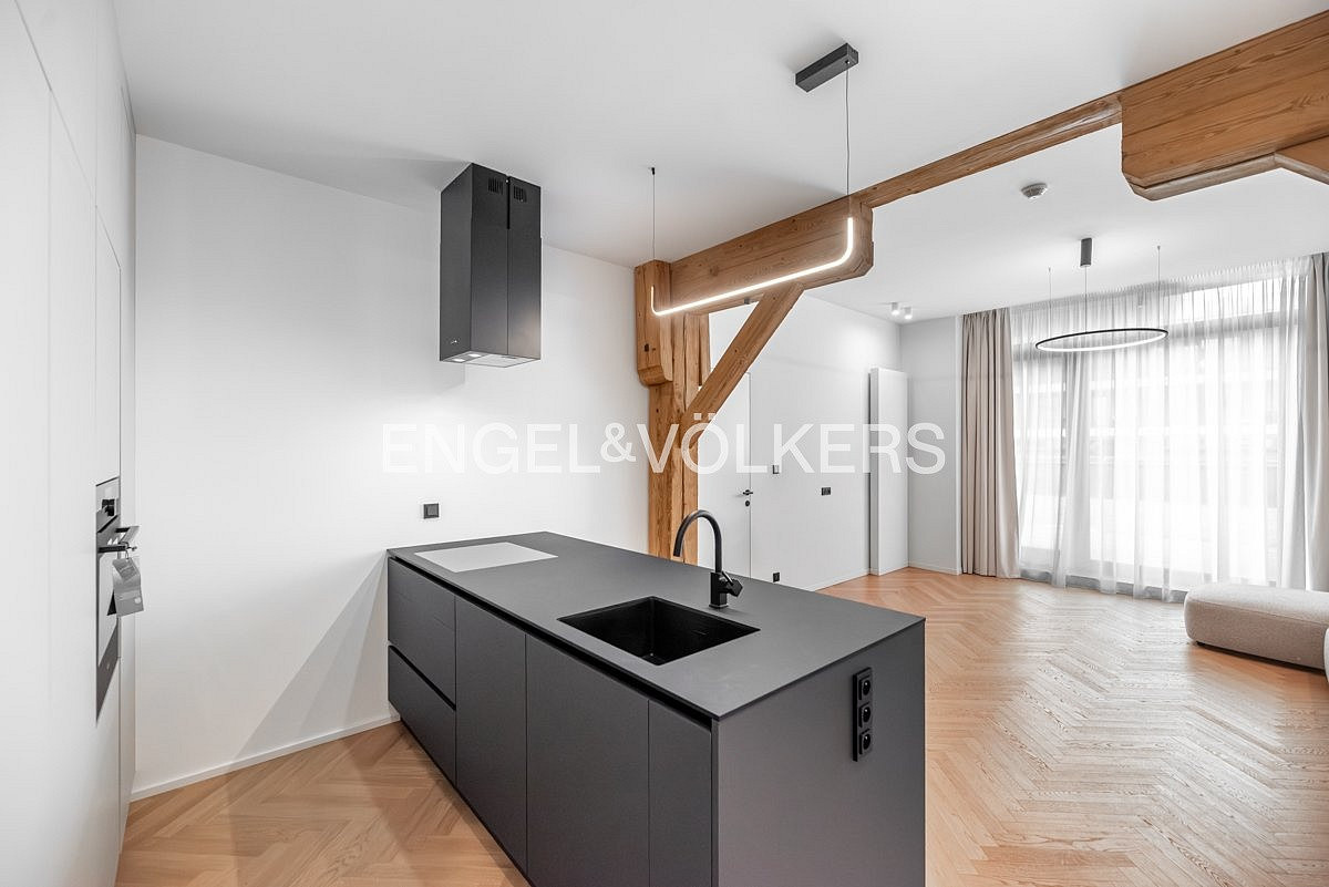 Pronájem bytu 3+kk 95 m² — photo 2