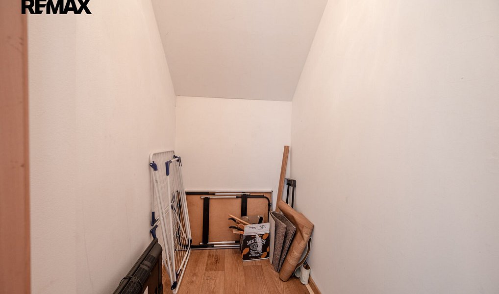 Prodej domu 230 m² s pozemkem 941 m², Kvasiny – náhled fotky 9