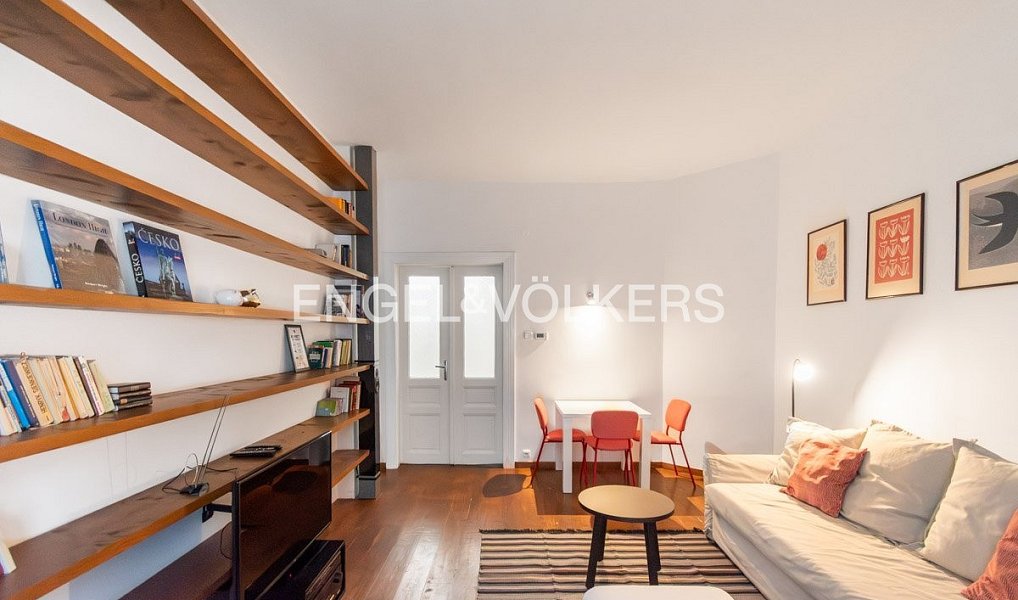 Pronájem bytu 2+1 57 m², Praha – náhled fotky 2