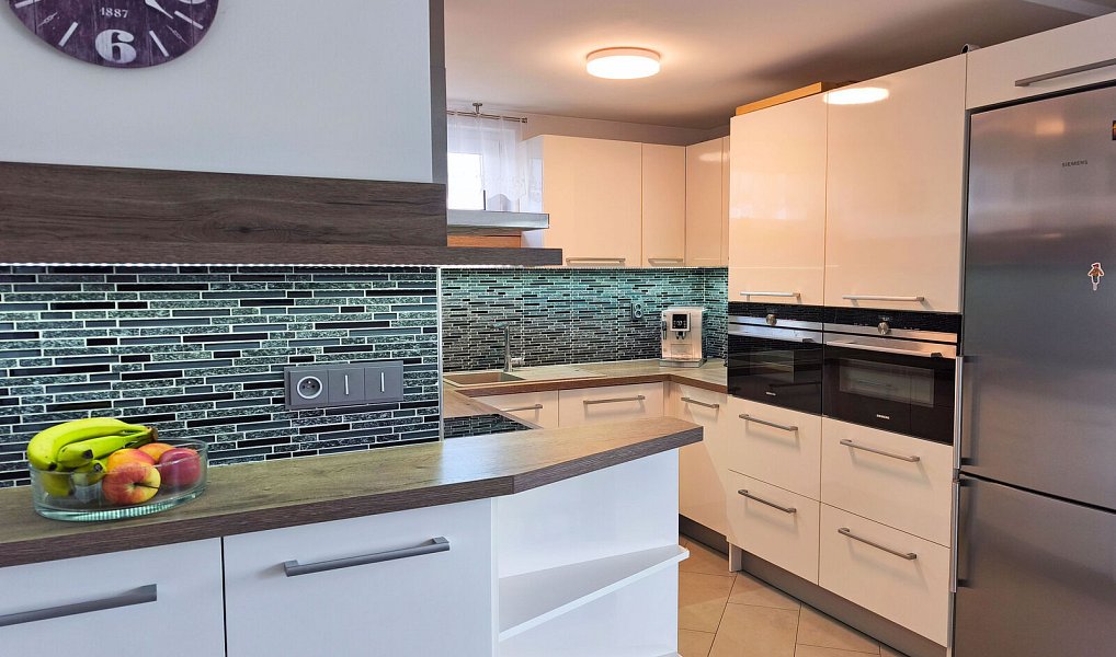 Pronájem bytu 4+1 95 m², Nová Ves – náhled fotky 5