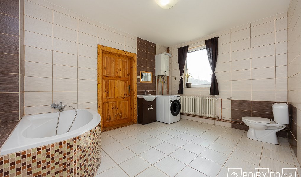 Prodej domu 184 m² s pozemkem 976 m², Zbůch – náhled fotky 10