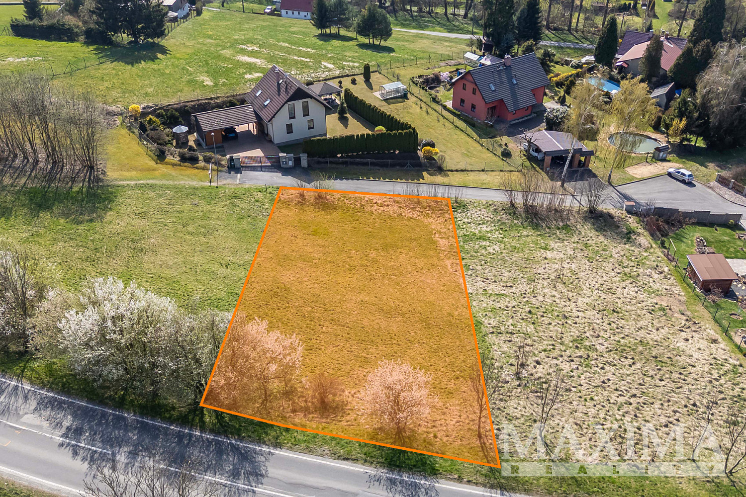 Prodej stavebního pozemku 1 050 m² — photo 3