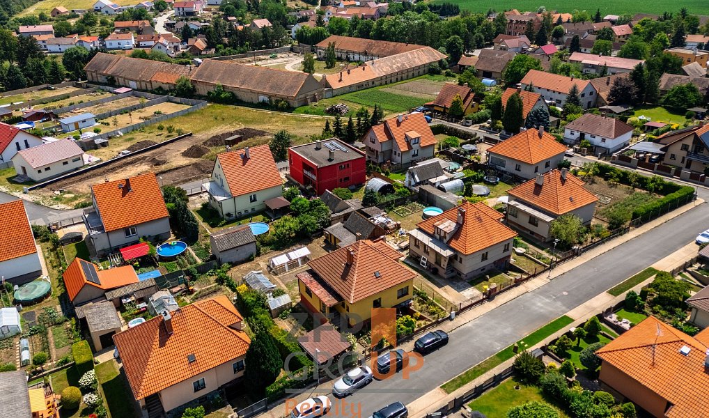 Prodej domu 165 m² s pozemkem 596 m², Straškov-Vodochody – náhled fotky 40