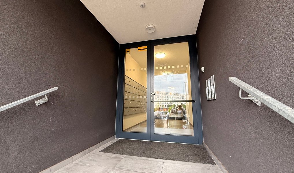 Pronájem bytu 2+kk 55 m², Praha – náhled fotky 23