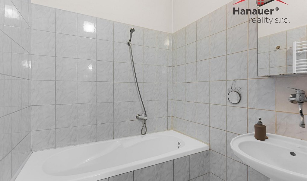 Prodej domu 320 m² s pozemkem 3 345 m², Česká Kamenice – náhled fotky 33