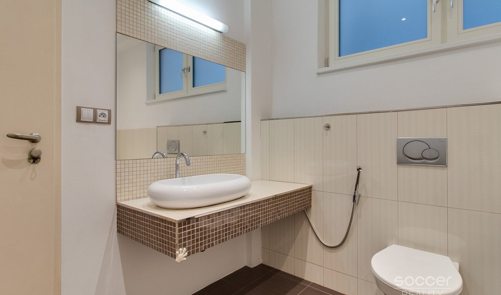 Pronájem kanceláře 97 m², Praha – náhled fotky 15
