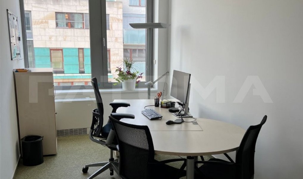 Pronájem kanceláře 374 m², Praha – náhled fotky 10