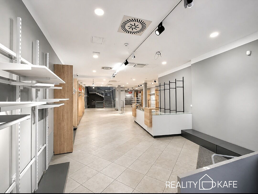 Prodej obchodních prostor 1 219 m² – fotografie 5