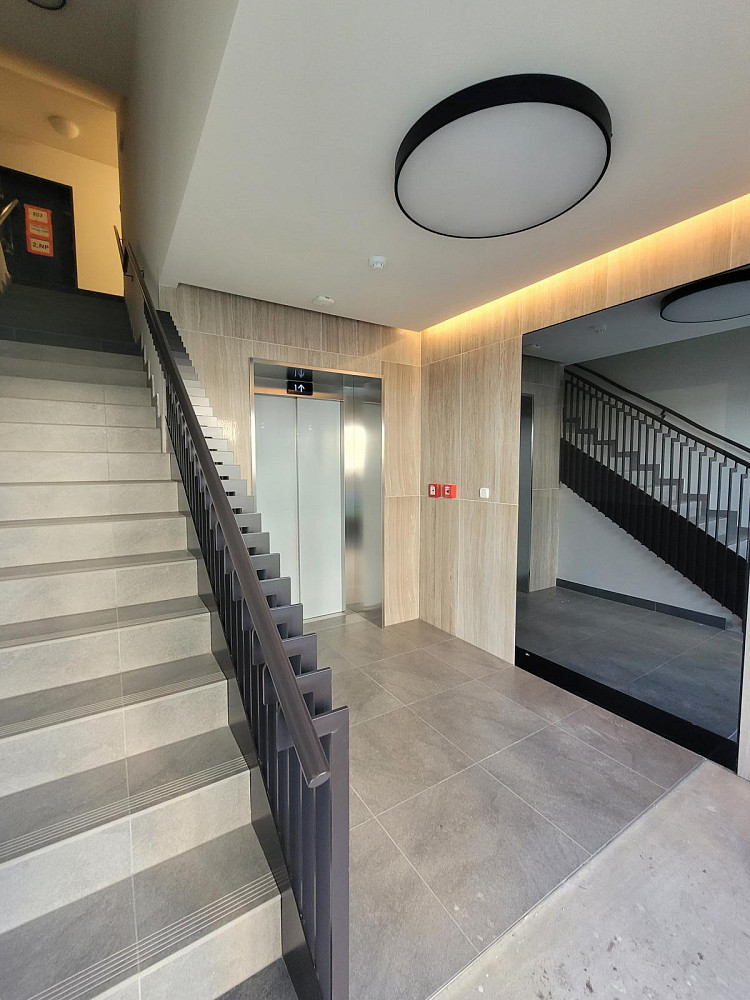 Prodej bytu 1+kk 25 m² — photo 2
