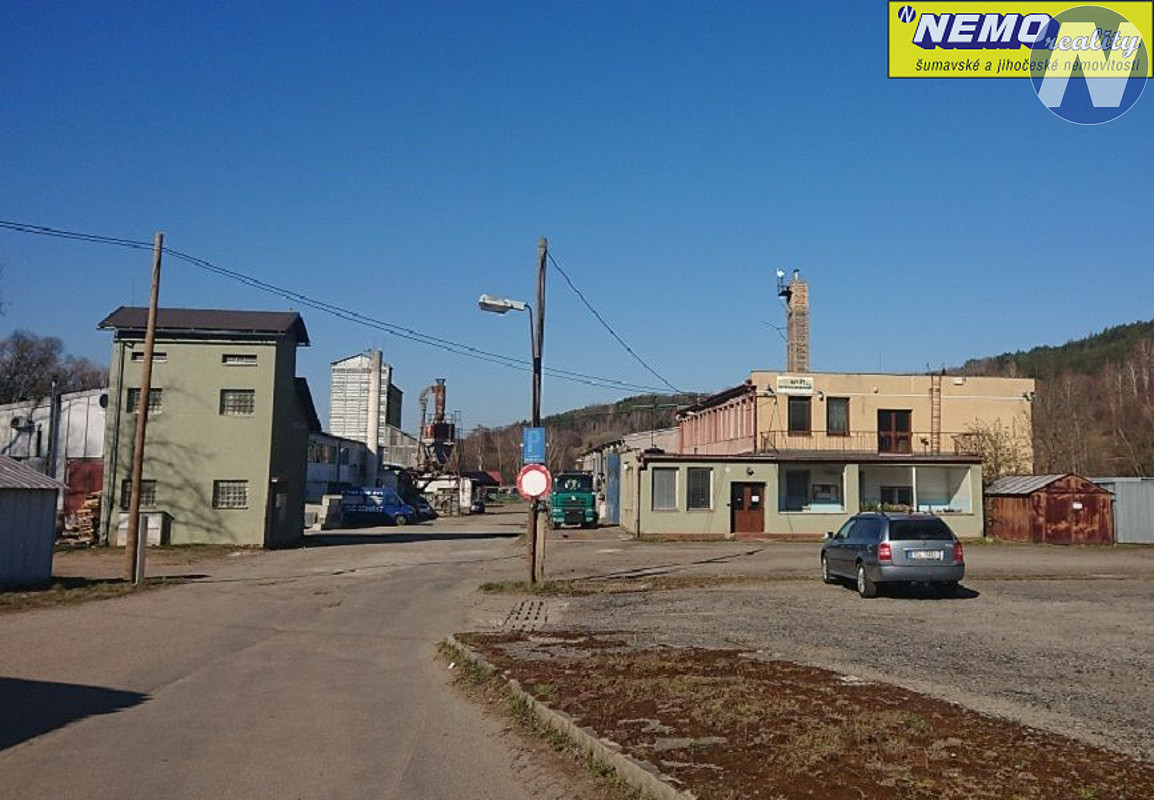 Prodej výrobních prostor 3 000 m²