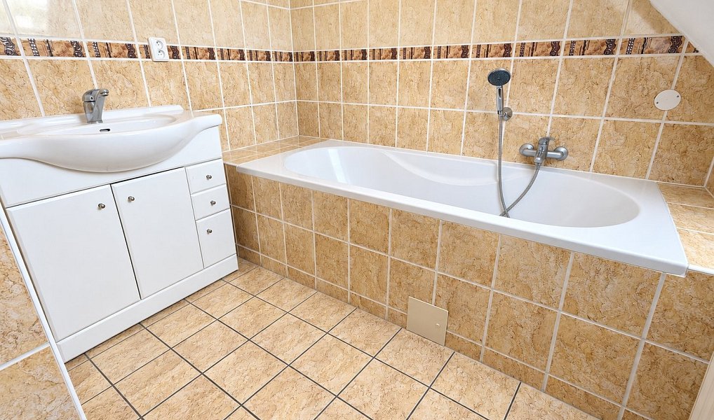 Prodej domu 330 m² s pozemkem 2 279 m², Kojetice – náhled fotky 31