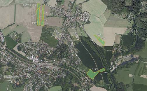 Prodej pole 82 171 m², Všestary, okres Praha-východ