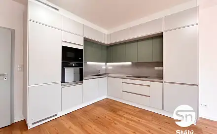 Pronájem bytu 3+kk 90 m², Benešov