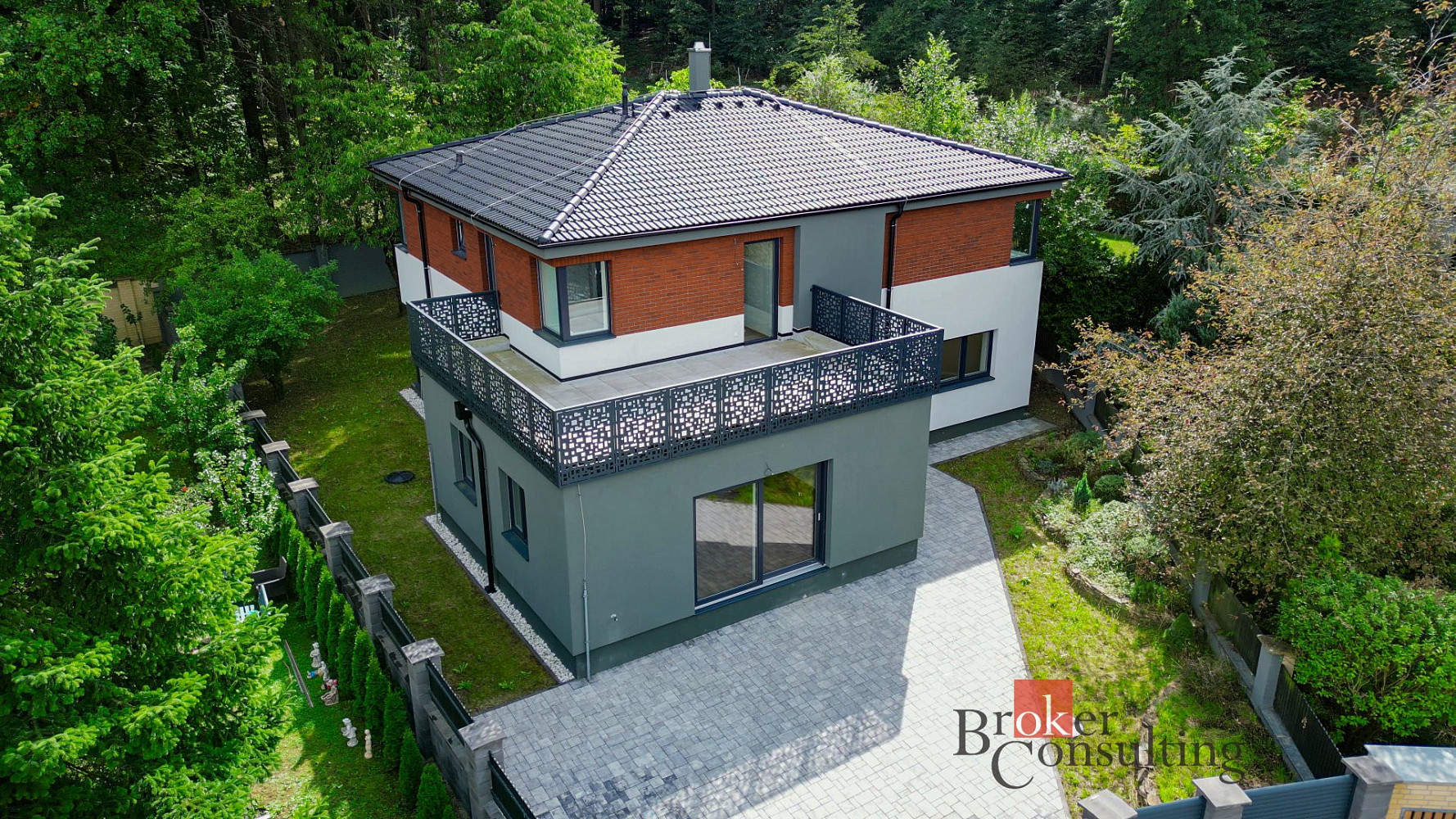 Prodej domu 316 m² s pozemkem 701 m²