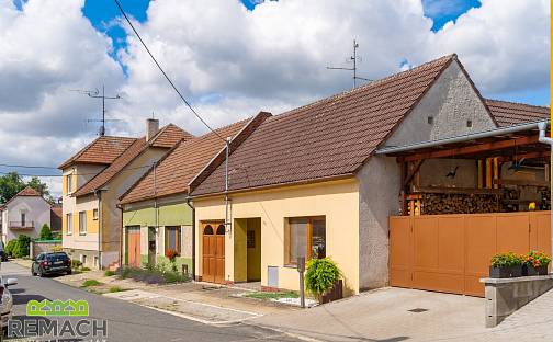 Prodej domu 205 m² s pozemkem 459 m², Na Krajině, Uherské Hradiště - Vésky