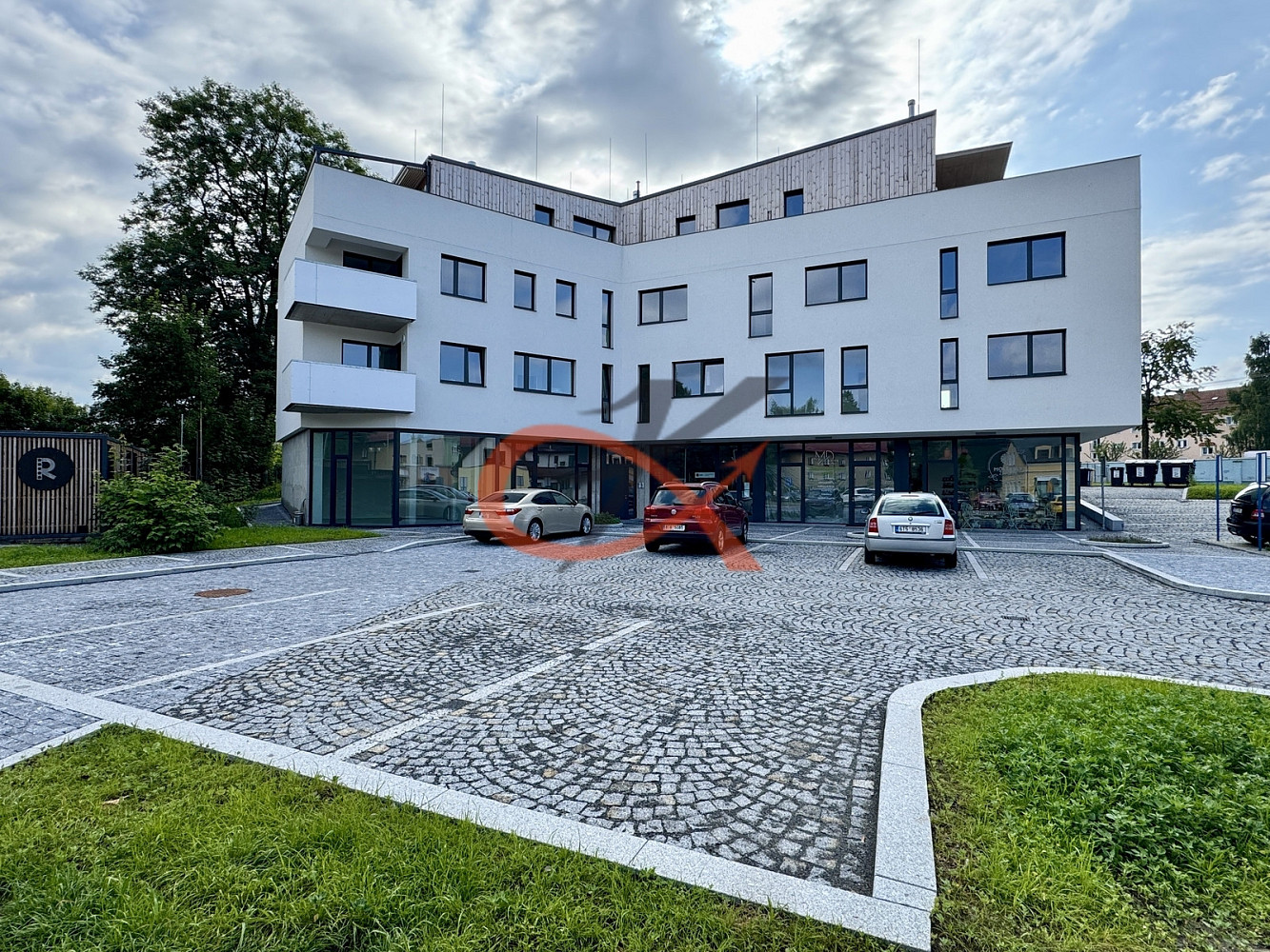 Pronájem obchodních prostor 48 m²
