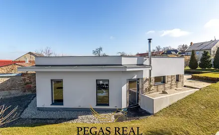 Prodej stavebního pozemku 1 109 m2 s obytnou garáží 91,6 m2 , Morkovice-Slížany, Morkovice-Slížany, okres Kroměříž