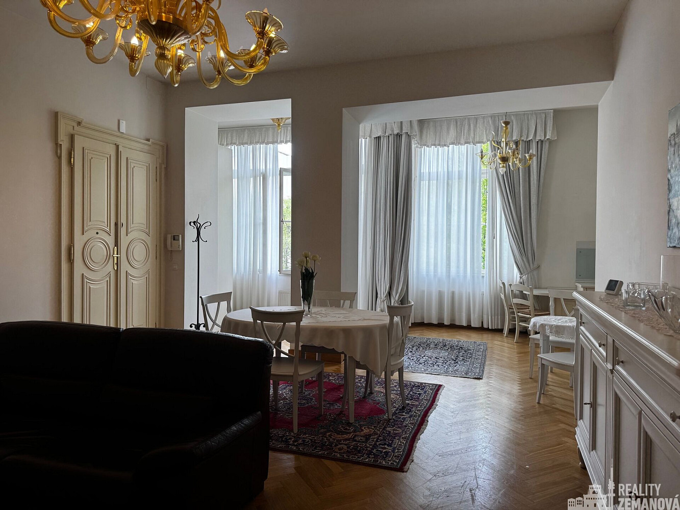 Pronájem bytu 3+kk 110 m² – fotografie 3