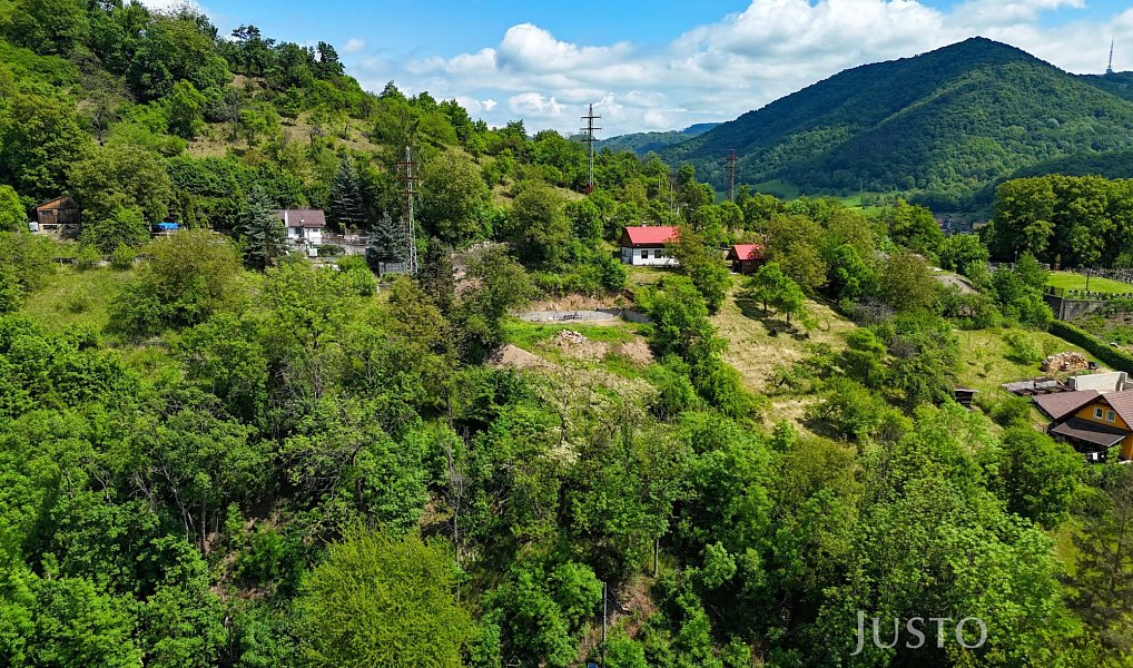 Prodej stavebního pozemku 2 519 m², Povrly – náhled fotky 38