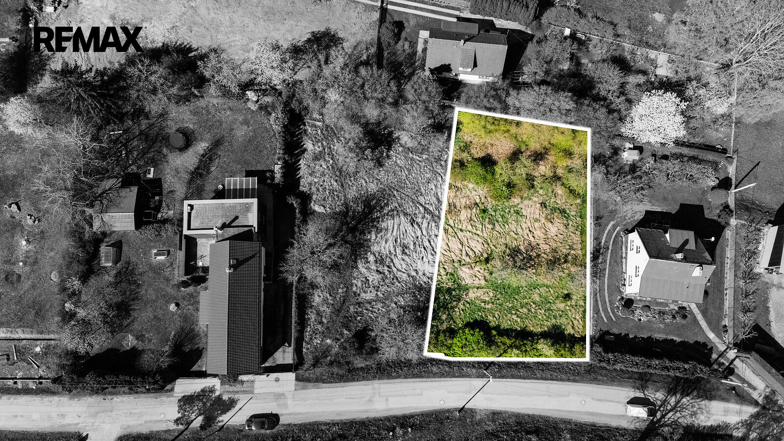 Prodej stavebního pozemku 1 185 m²