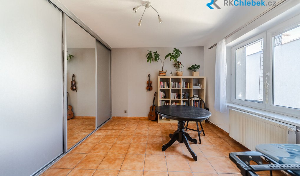 Prodej domu 268 m² s pozemkem 1 080 m², Kravaře – náhled fotky 7