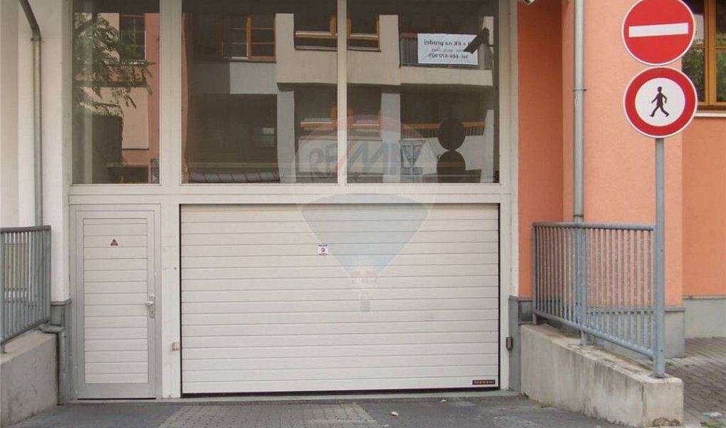 Pronájem skladovacích prostor 16 m², Praha – fotka 1 z 4