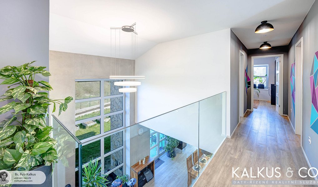 Prodej domu 214 m² s pozemkem 1 530 m², Blešno – náhled fotky 12