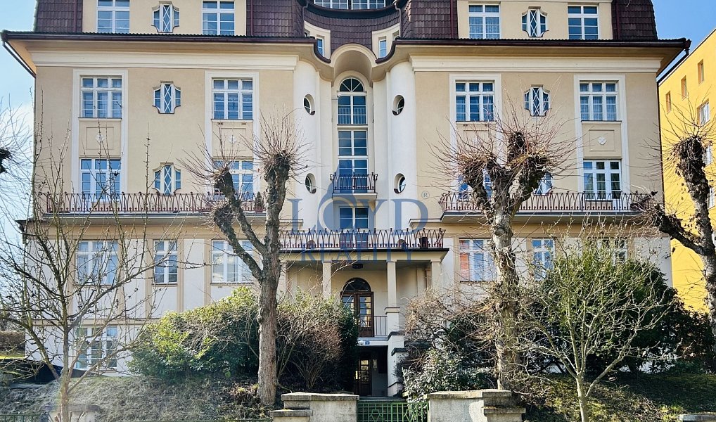 Prodej bytu 2+1 92 m², Karlovy Vary – náhled fotky 4