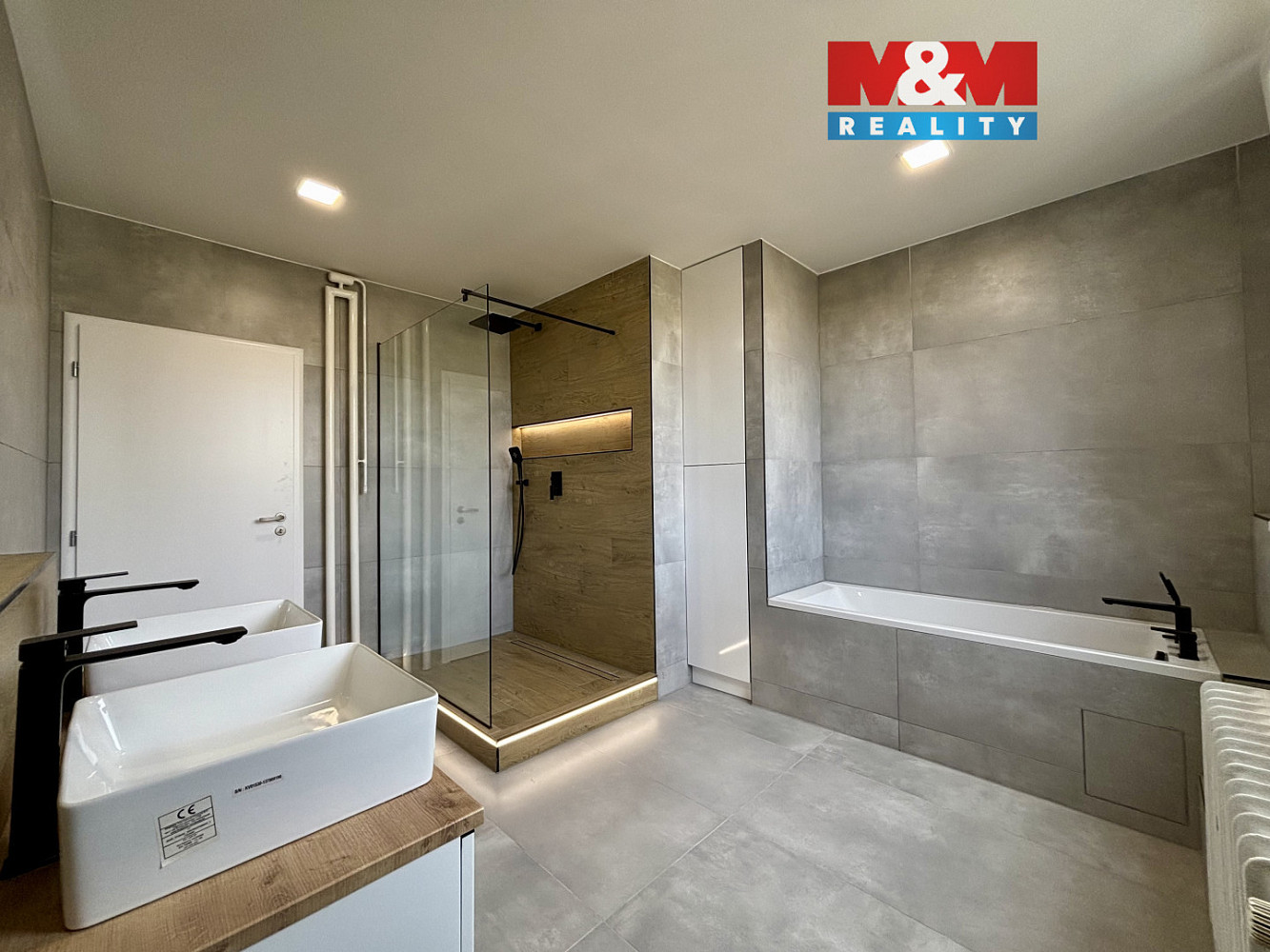 3 rooms, 74.0 m² in Frydek_Mistek