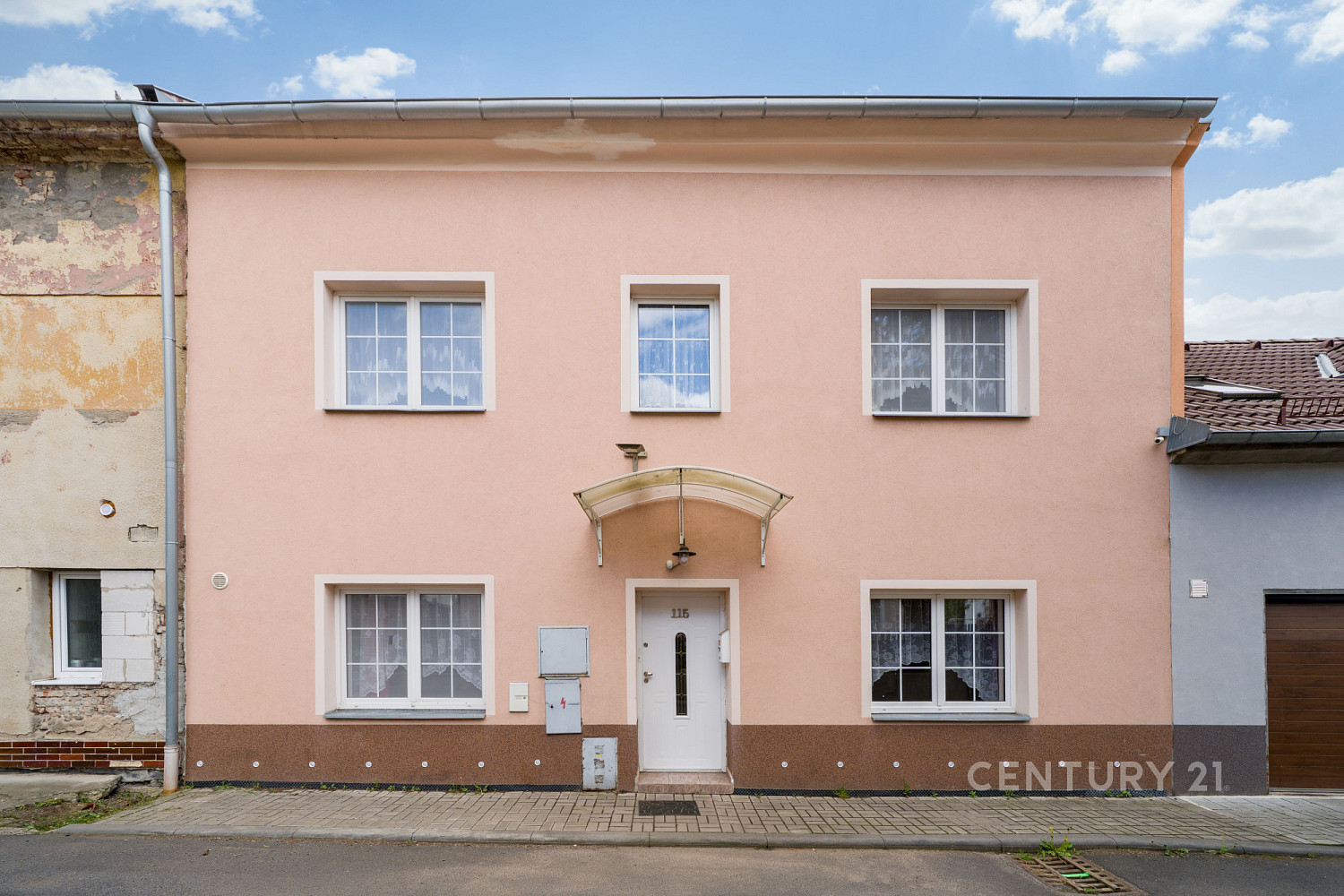 Prodej domu 241 m² s pozemkem 428 m² — photo 2