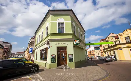 Prodej nájemního domu, činžáku 228 m²