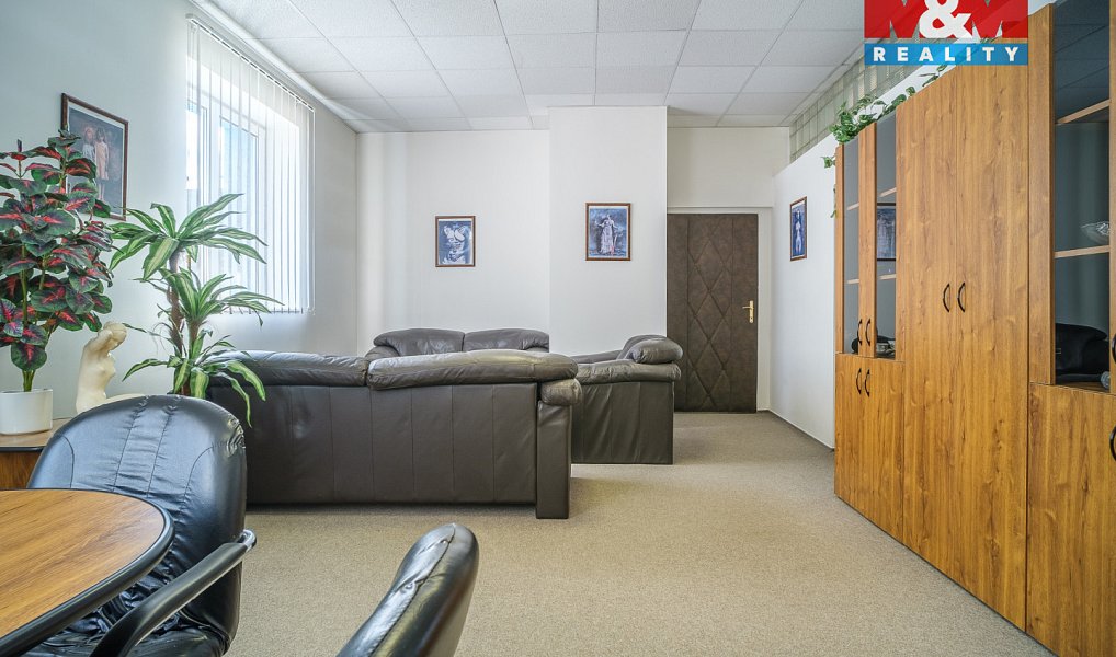 Prodej obchodních prostor 1 200 m², Kadaň – náhled fotky 6