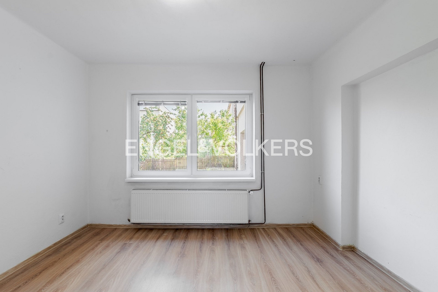 Pronájem kanceláře 60 m² – fotografie 3