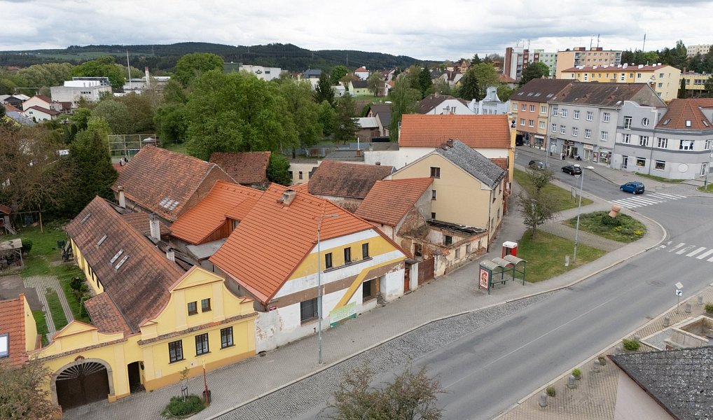 Prodej domu 764 m² s pozemkem 589 m², Starý Plzenec – náhled fotky 12
