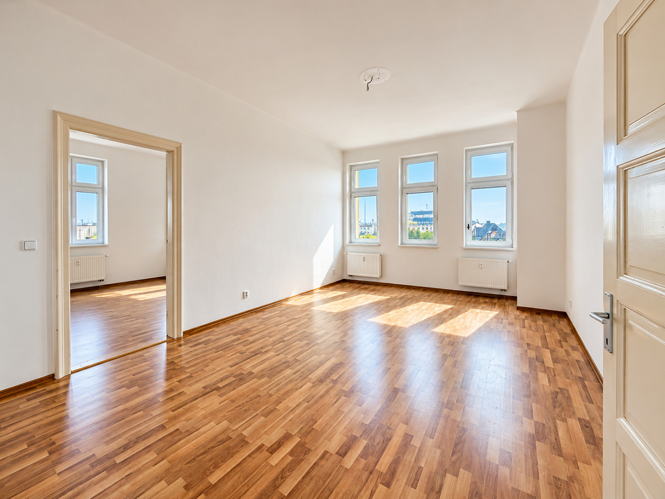 Pronájem bytu 2+1 72 m² – fotografie 2