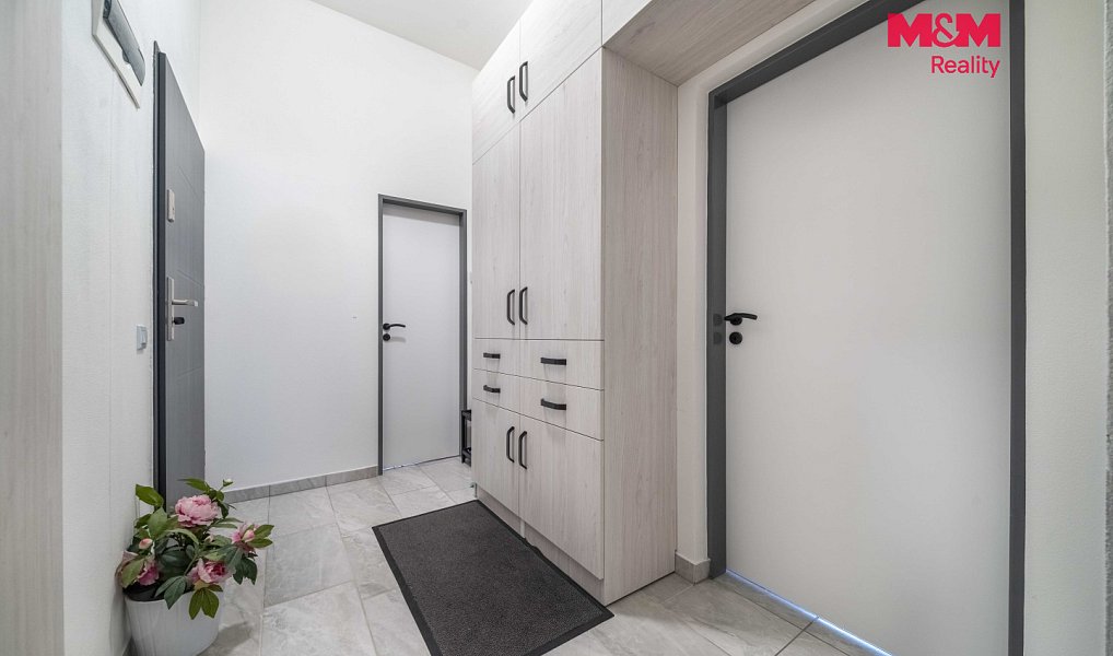 Prodej bytu 4+kk 64 m², Lochovice – náhled fotky 14