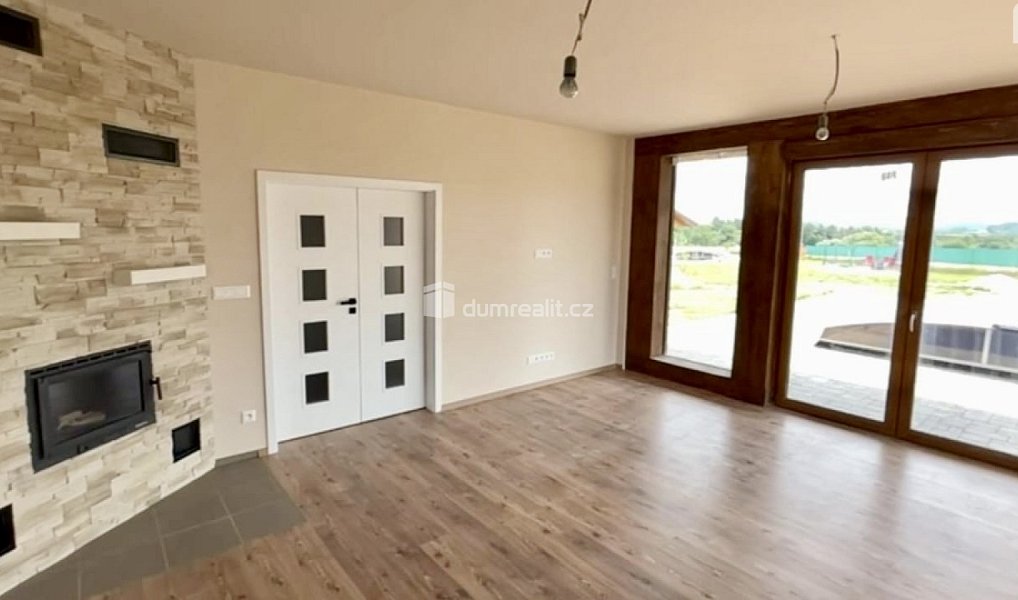 Prodej domu 120 m² s pozemkem 1 407 m², Zvěstov – náhled fotky 5