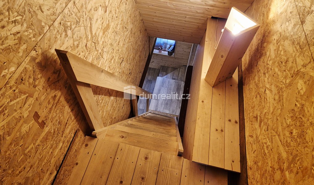 Prodej domu 110 m² s pozemkem 488 m², Střezimíř – náhled fotky 37