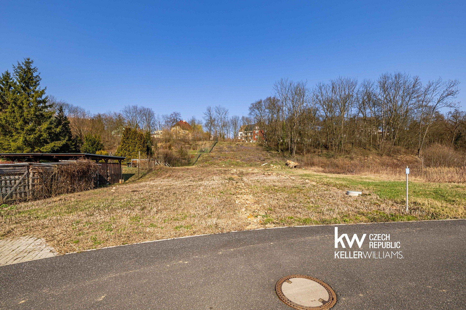 Prodej stavebního pozemku 1 095 m² – fotografie 3