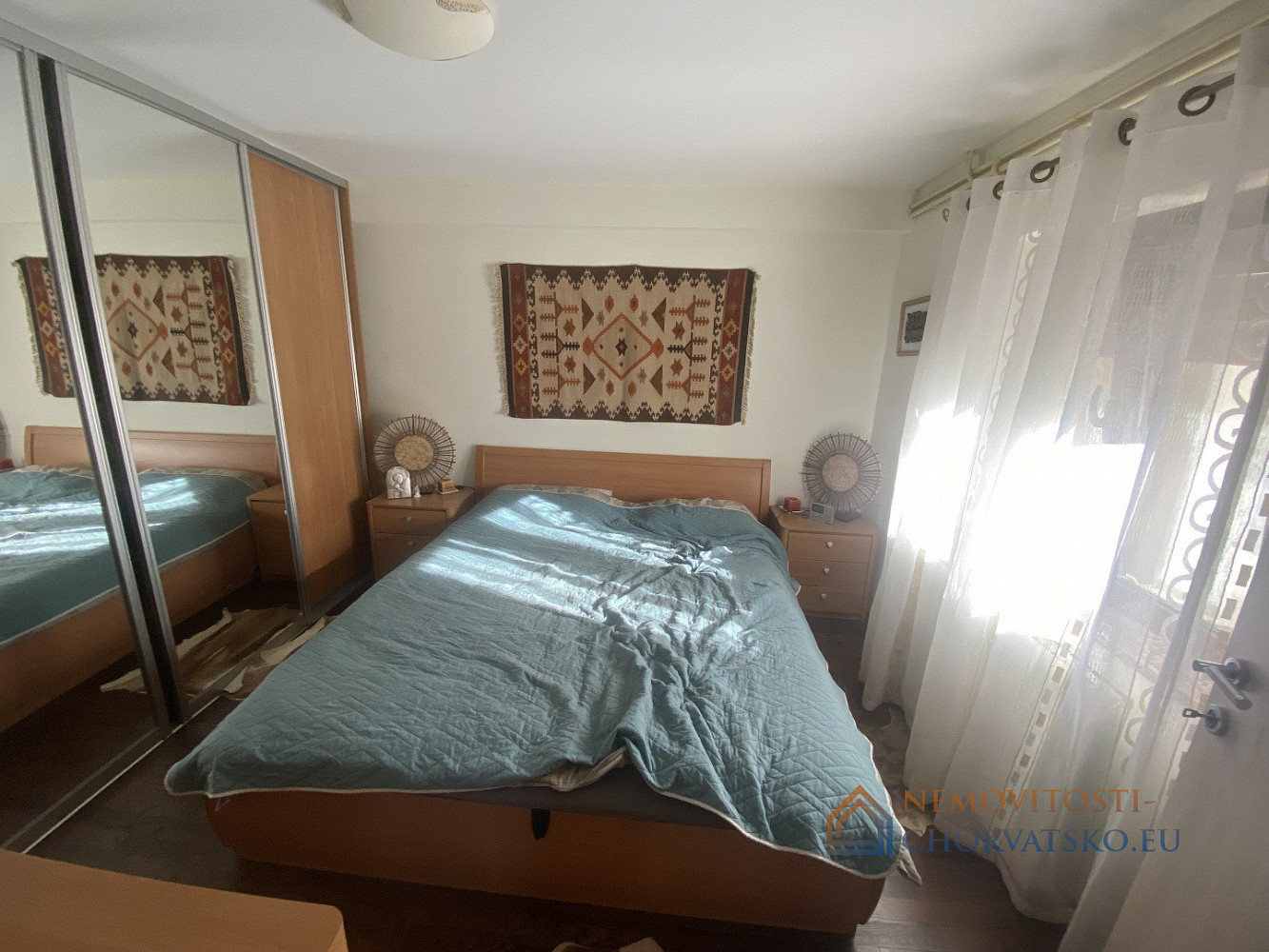 Prodej domu 180 m² s pozemkem 1 475 m² - Aanzicht 3