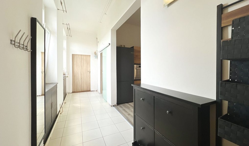 Prodej bytu 3+1 106 m², Praha – náhled fotky 23