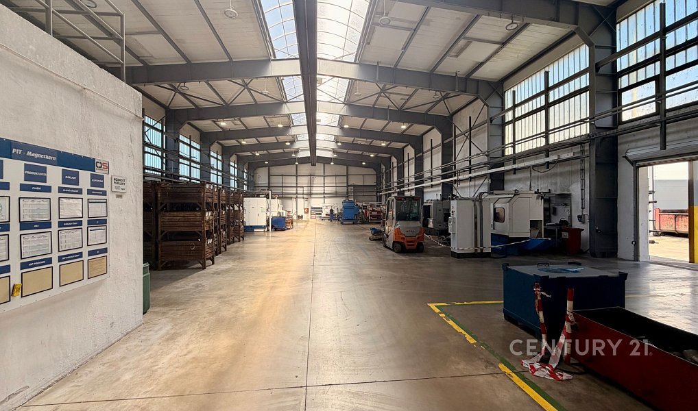 Pronájem výrobních prostor 3 000 m², Ivančice – náhled fotky 9