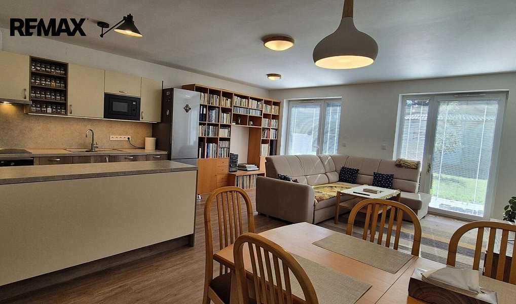 Prodej domu 110 m² s pozemkem 225 m², Svojetice – náhled fotky 2